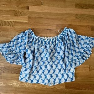 Lilly Pulitzer L Alva off-the-shoulder top blue & white detail & embroidery